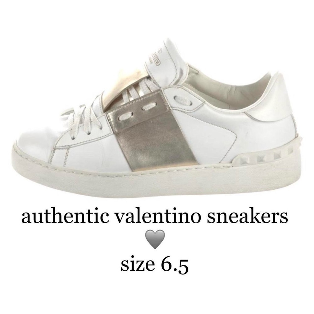 🤍authentic valentino gold spiked sneakers!
